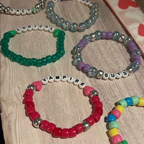 Bundle of 7 Olivia Rodrigo Handmade Bracelets - Picture 3 of 7